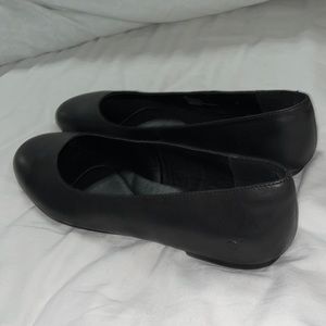 Born Adour black flats size 9. Brand new. Never worn. Still with original box.